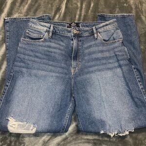 Hollister Ultra High Rise Dad Jean